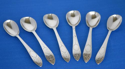 Set of 6 Irish Silver Egg Spoons (1 of 4)