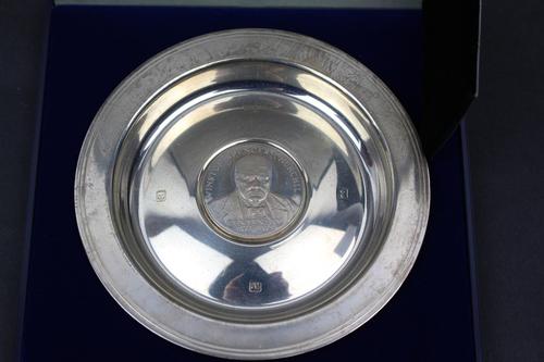 Limited Edition Silver Commemorative Churchill Plate (1 of 6)