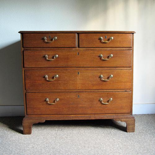 Oak Chest of Drawers (1 of 6) Oak Chest of Drawers (1 of 6)