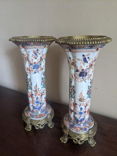 Pair of 19th Century Armorial Vases (1 of 6) Pair of 19th Century Armorial Vases (1 of 6)