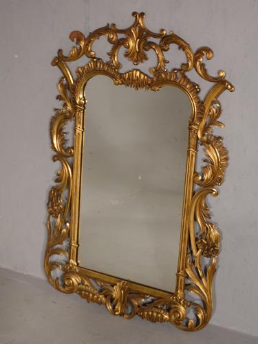 Classical Late 19th Century Chippendale Style Giltwood Mirror (1 of 4) Classical Late 19th Century Chippendale Style Giltwood Mirror (1 of 4)