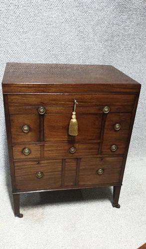 Georgian Mahogany Gentlemen's Dressing Chest (1 of 6)