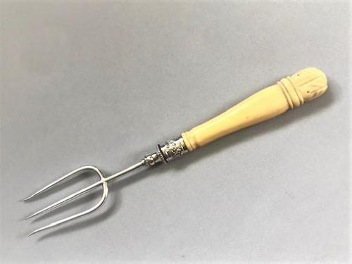 Lovely Silver Ferrule George V Serving Fork (1 of 5) Lovely Silver Ferrule George V Serving Fork (1 of 5)
