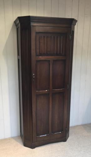 1930s Oak Hall Cupboard (1 of 10)