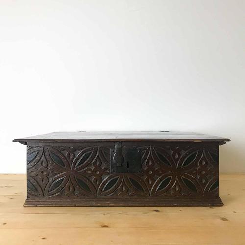 17th Century Carved Boarded Oak Bible Box (1 of 15)