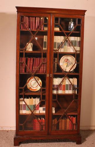 Georgian Glassed Bookcase in Mahogany & Inlays - 18th Century English (1 of 14) Georgian Glassed Bookcase in Mahogany & Inlays - 18th Century English (1 of 14)