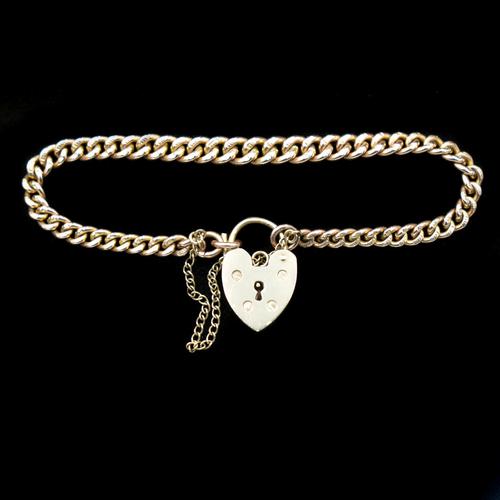 Vintage Heart Padlock Fancy Curb 9ct 9K Gold Bracelet 6" (1 of 11) Vintage Heart Padlock Fancy Curb 9ct 9K Gold Bracelet 6" (1 of 11)
