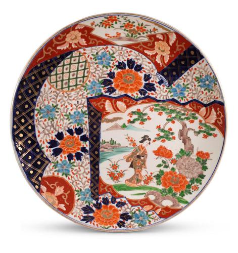 Imari Charger Decorated with a Geisha Lady (1 of 4)