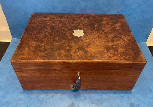 Victorian  Mahogany Box With a Burr Walnut Top (1 of 12)