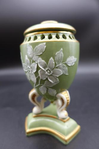 Charming Late 19th Century Pâte-sur-pâte Porcelain Vase (1 of 6) Charming Late 19th Century Pâte-sur-pâte Porcelain Vase (1 of 6)