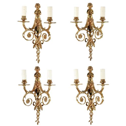 Set of Four Gilt Brass Wall Lights (1 of 8) Set of Four Gilt Brass Wall Lights (1 of 8)