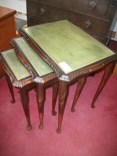 Nest of Three Occasional Tables (1 of 2) Nest of Three Occasional Tables (1 of 2)