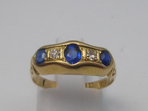 Antique Ring 18ct Gold & Diamond (1 of 6)