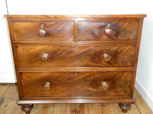 English 19th Century Chest of Drawers (1 of 10) English 19th Century Chest of Drawers (1 of 10)