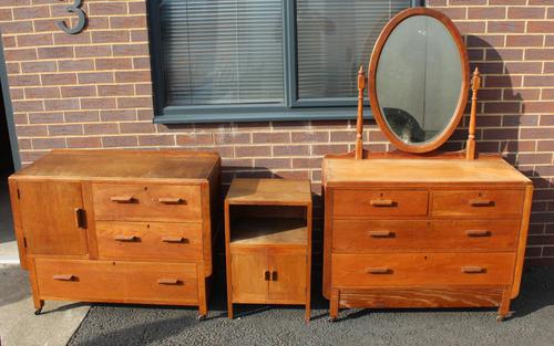 1940s Arts & Crafts Oak Bedroom Suite (1 of 10)