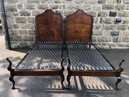 Pair of Antique Mahogany Single Beds (1 of 10)