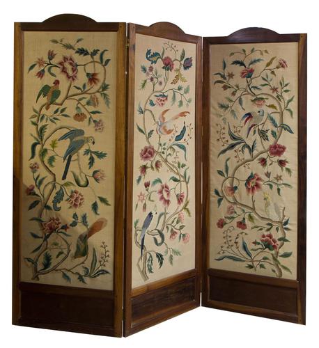 Pretty 3 Fold Arch Screen decorated with "Bird of Paradise" (1 of 5) Pretty 3 Fold Arch Screen decorated with "Bird of Paradise" (1 of 5)