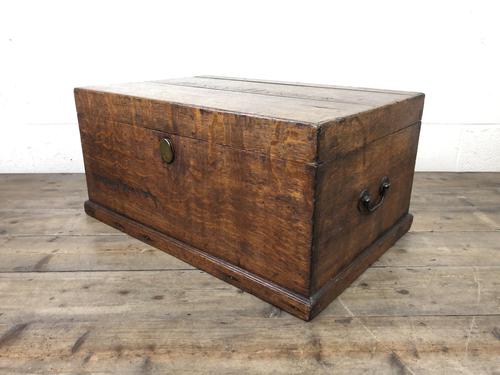 19th Century Oak Box Belonging to Henry Hanmer MP (1 of 14)