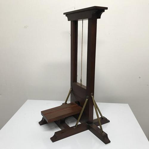 Guillotine French Desk Top Cigar Cutter (1 of 15) Guillotine French Desk Top Cigar Cutter (1 of 15)