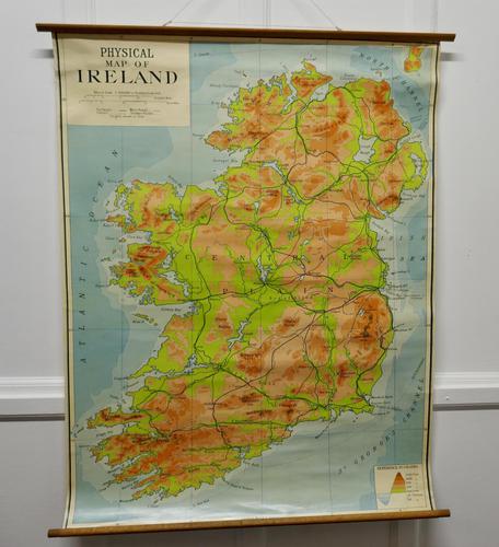 Large University Chart “Physical Map of Ireland” by Bacon (1 of 4) Large University Chart “Physical Map of Ireland” by Bacon (1 of 4)