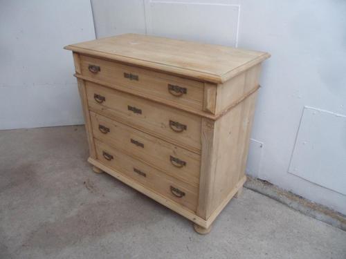 An Art Nouveau Antique/Old Pine 4 Drawer Chest of Drawers to Wax/Paint c1910 (1 of 12)