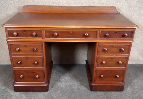 Victorian Mahogany Twin Pedestal Desk (1 of 9)