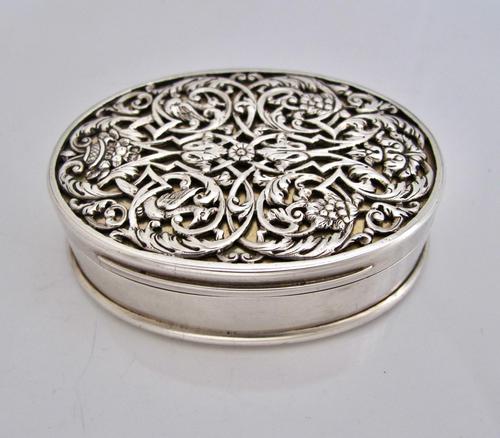 Impressive Victorian silver table snuff box Henry William Dee London 1877 (1 of 13) Impressive Victorian silver table snuff box Henry William Dee London 1877 (1 of 13)