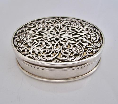 Impressive Victorian silver table snuff box Henry William Dee London 1877 (1 of 13)