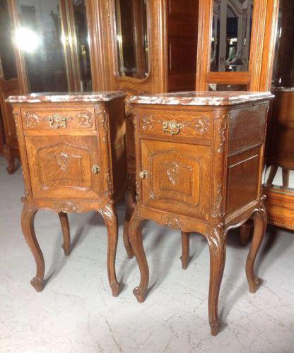Pair of Carved Oak Bedside Cabinets (1 of 6) Pair of Carved Oak Bedside Cabinets (1 of 6)