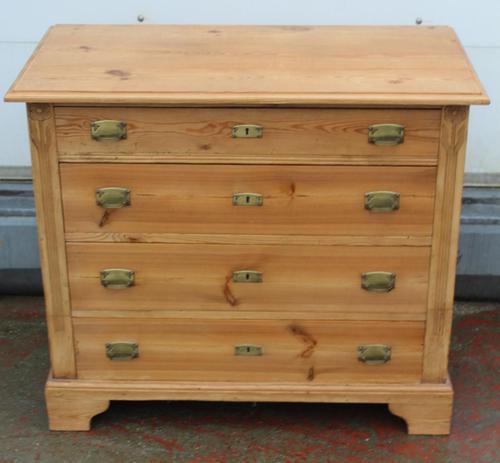 1920s Pine Chest Drawers with Brass Handles (1 of 4)