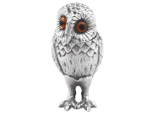 Sterling Silver Owl Pepperette - Vintage 1961 (1 of 9) Sterling Silver Owl Pepperette - Vintage 1961 (1 of 9)