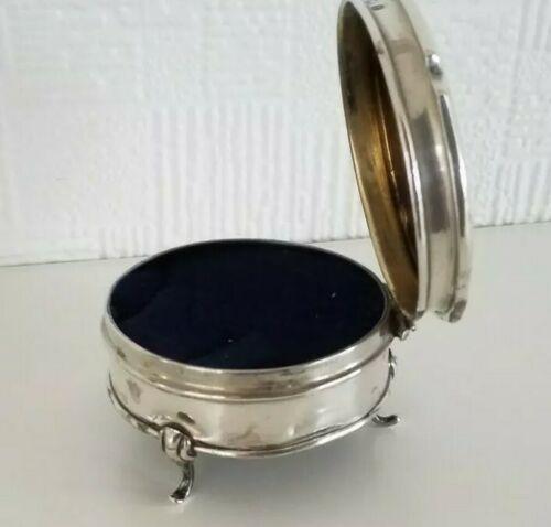 Solid Silver Hallmarked Hinged Vanity Trinket Ring Box (1 of 7)