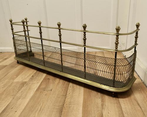 High Georgian Brass Nursery Fire Guard Fender (1 of 5) High Georgian Brass Nursery Fire Guard Fender (1 of 5)