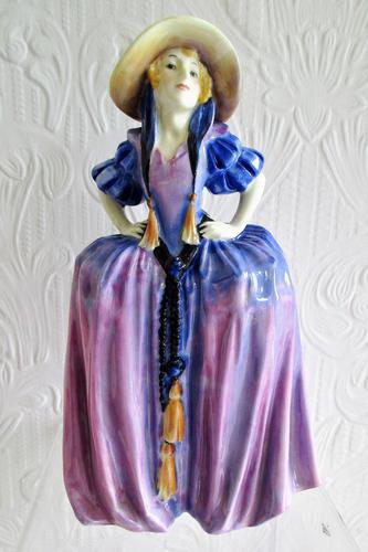 Vintage Royal Doulton English Porcelain Figurine ~ "Patricia" ~ HN 1431 (1 of 5)