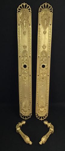 Pair of Outstanding Antique Cast Gilt Brass Door Escutcheons & Handles (1 of 7) Pair of Outstanding Antique Cast Gilt Brass Door Escutcheons & Handles (1 of 7)