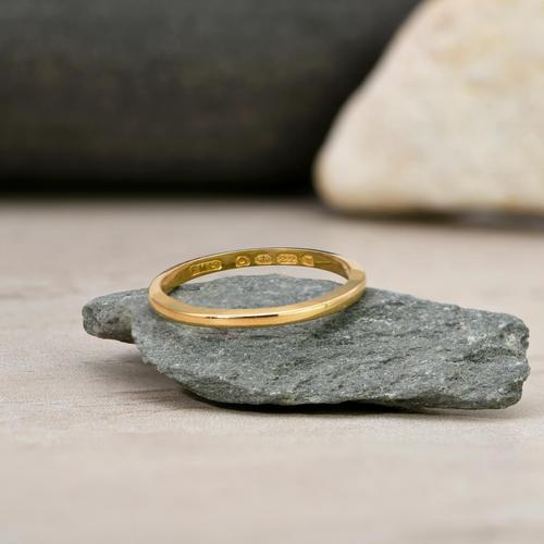 The Vintage 1949 22ct Gold Slim Wedding Band (1 of 1) The Vintage 1949 22ct Gold Slim Wedding Band (1 of 1)