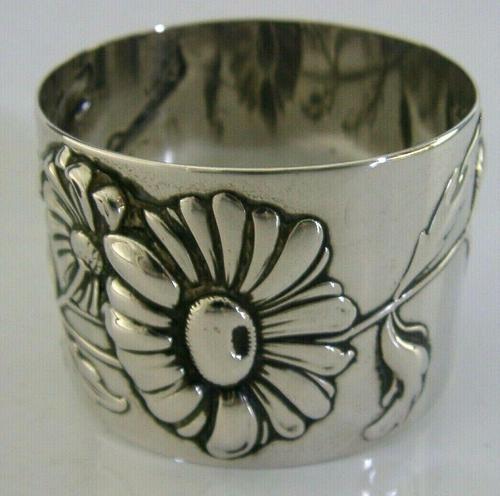 Stunning Norwegian Danish 830s Solid Silver Flower Napkin Ring Art Nouveau (1 of 10) Stunning Norwegian Danish 830s Solid Silver Flower Napkin Ring Art Nouveau (1 of 10)