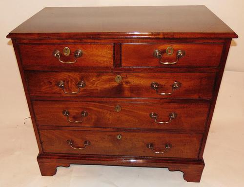 Small George III Cuban Mahogany Chest of Drawers (1 of 8)