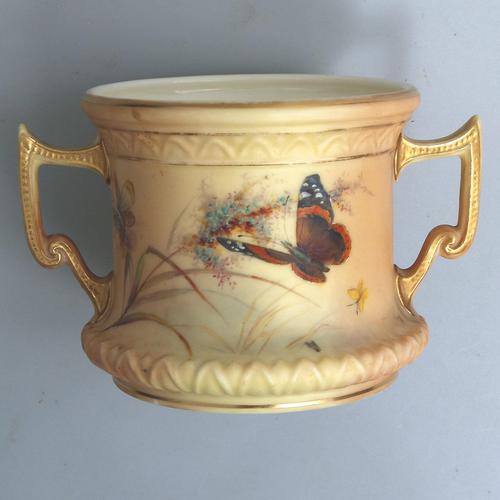 Grainger & Co Royal China Works Royal Worcester Loving Cup c.1901 (1 of 8) Grainger & Co Royal China Works Royal Worcester Loving Cup c.1901 (1 of 8)