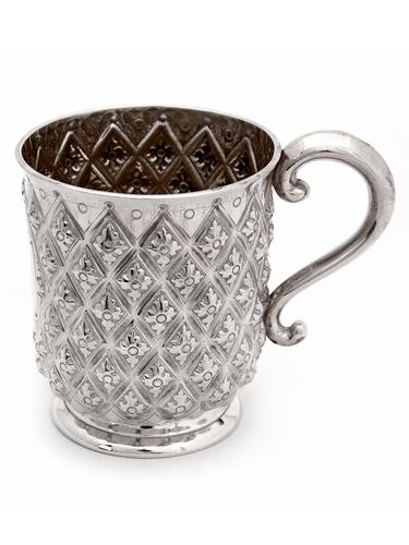 Antique Silver Half Pint Christening Mug Chased in a Pineapple Style (1 of 4)