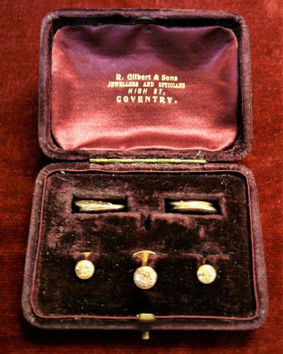 9ct Rose Gold Cufflinks & Collar Studs, with 1922 English Hallmark (1 of 6) 9ct Rose Gold Cufflinks & Collar Studs, with 1922 English Hallmark (1 of 6)