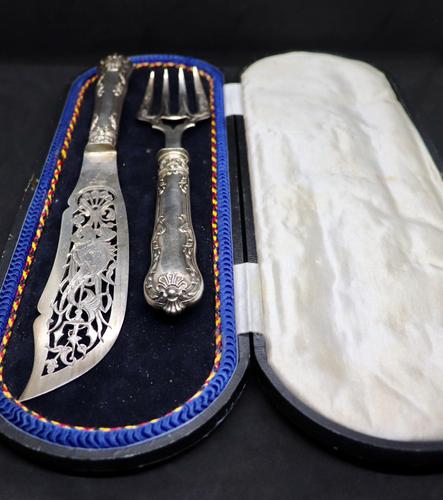 19 Century French Silver Fish Serving Cutlery (1 of 8) 19 Century French Silver Fish Serving Cutlery (1 of 8)