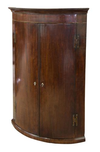 Georgian III Mahogany Bow Front Corner Cupboard (1 of 5) Georgian III Mahogany Bow Front Corner Cupboard (1 of 5)