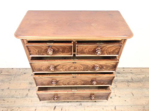 Victorian Mahogany Straight Front Chest of Drawers (1 of 11)