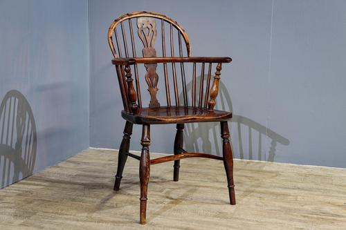 Lowbacked Windsor Chair (1 of 7) Lowbacked Windsor Chair (1 of 7)