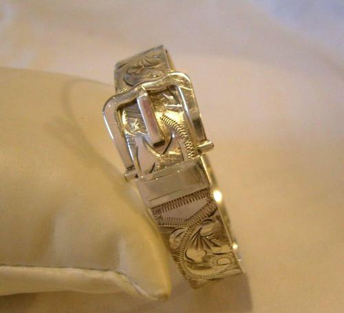 Vintage Silver Buckle Bangle 1977 Ornate Silver Bracelet 7" Length 34.9 Grams (1 of 12)