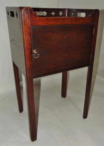 George III Mahogany Tray Top Bedside Cabinet (1 of 9) George III Mahogany Tray Top Bedside Cabinet (1 of 9)