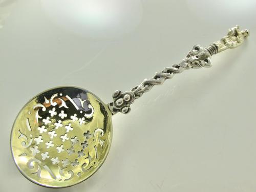 Fine Victorian Sifter Spoon Charles & George Fox London 1846 (1 of 9) Fine Victorian Sifter Spoon Charles & George Fox London 1846 (1 of 9)