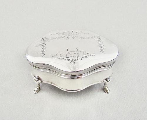 Edwardian Silver Jewellery Box by Saunders & Shepherd, Chester 1908 (1 of 7) Edwardian Silver Jewellery Box by Saunders & Shepherd, Chester 1908 (1 of 7)