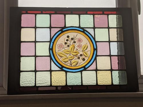 Outstanding Victorian Stained Glass Panel with Beautiful Central Hand Painted Element of Blackberry Plant (1 of 8) Outstanding Victorian Stained Glass Panel with Beautiful Central Hand Painted Element of Blackberry Plant (1 of 8)